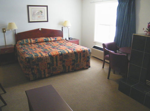Super 8 By Wyndham Hotel